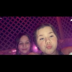 Meet your Posher, Briella